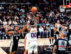 世俱杯直播-深圳队险胜马刺，德罗赞统治全场的简单介绍