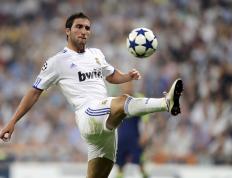 世俱杯参赛资格-英格拉姆狂砍40分引爆全场，凯尔特人国际表演赛横扫浙江广厦队