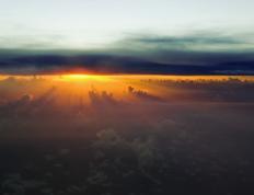 世俱杯改制-从绿茵场到F1赛道，掌控的艺术如何定义现代竞技的巅峰对决