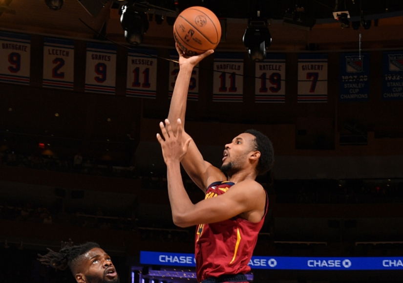 世俱杯决赛-热狗击败尼克斯，东部前六稳固的简单介绍