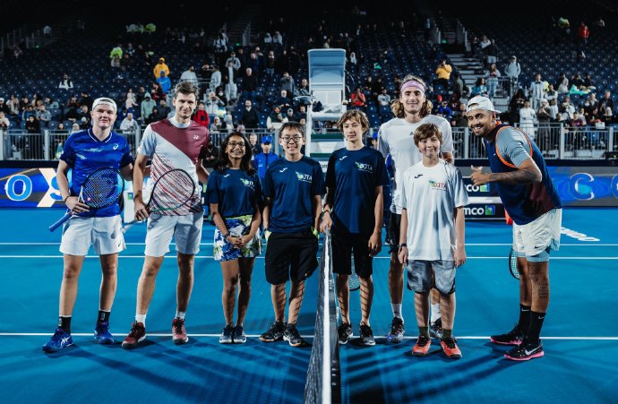 世俱杯决赛-欧洲网球队横扫意大利网球队，梅德韦杰夫关键制胜的简单介绍