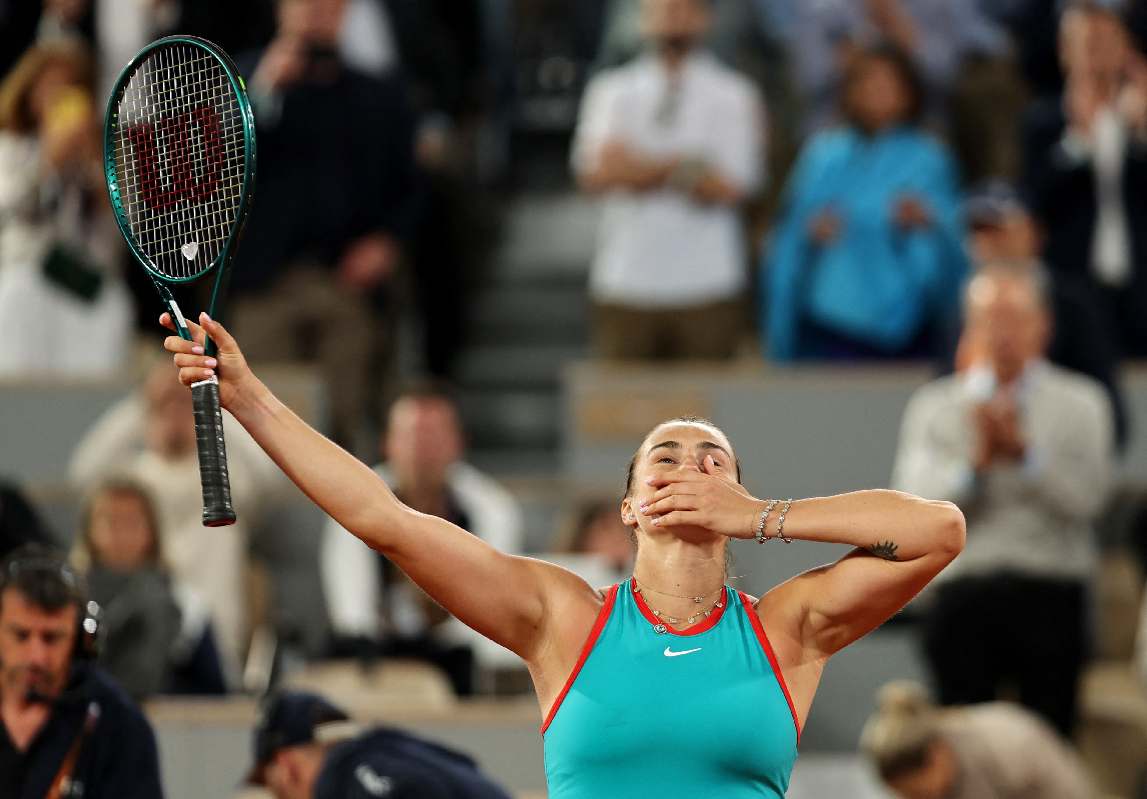 世俱杯分组-网球热度飙升，网友热议不断