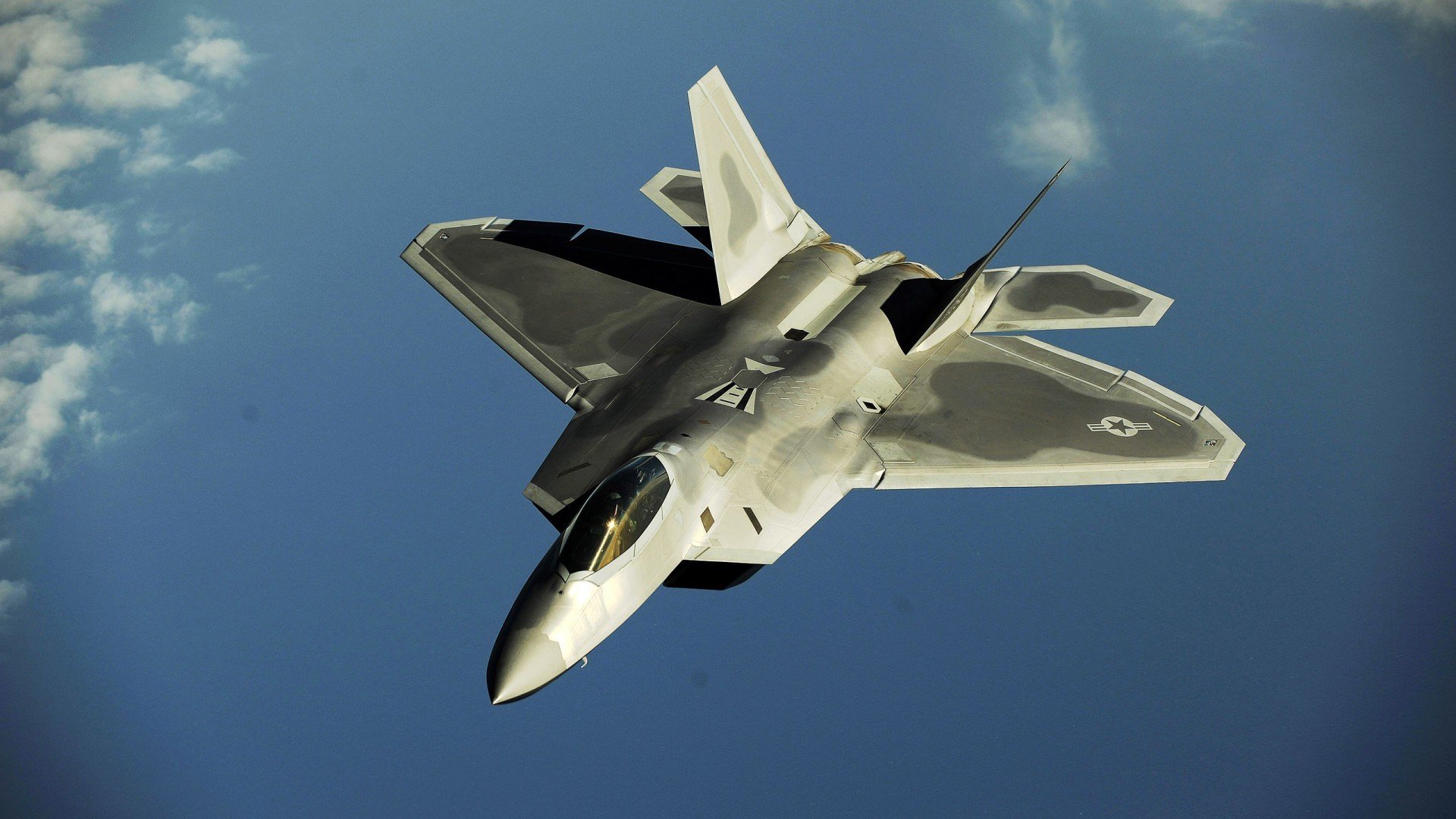 世俱杯改制-跨界英雄,德甲争冠战之夜字母哥关键制胜