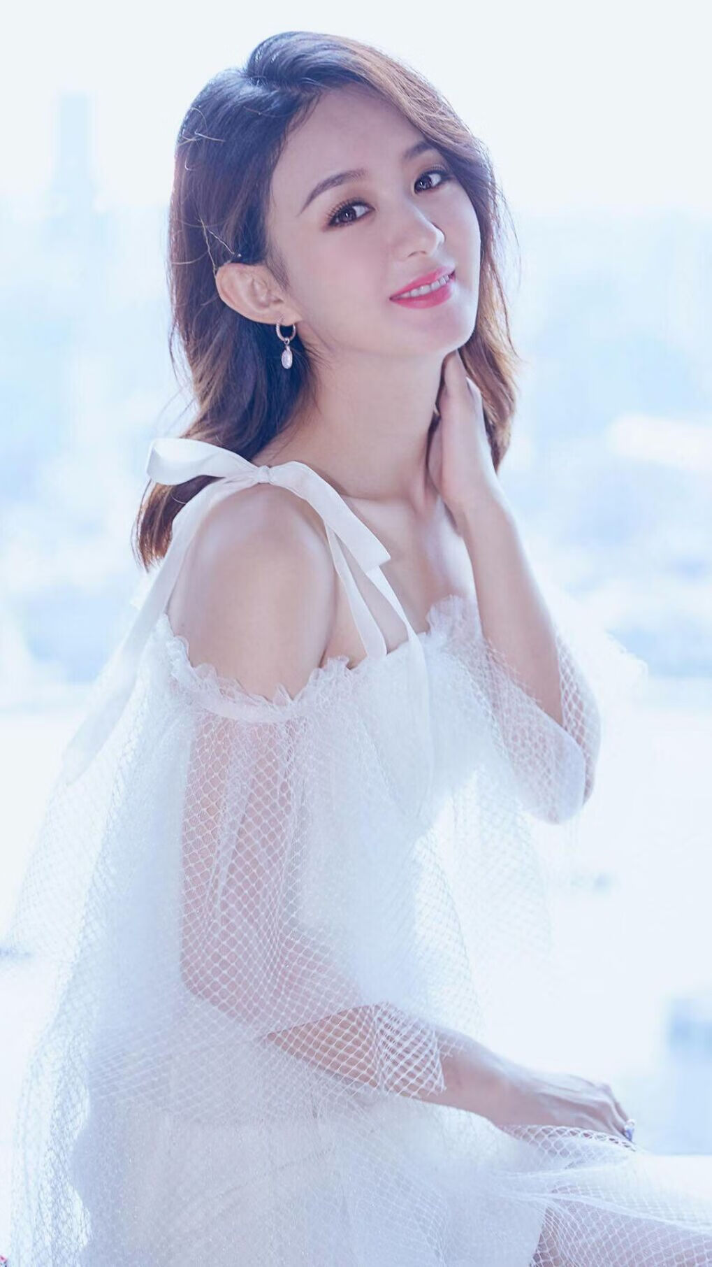 世俱杯参赛资格-铁幕崩塌!美国资本风暴冲垮德甲堡垒,门迪化身黑色高墙终结旧时代