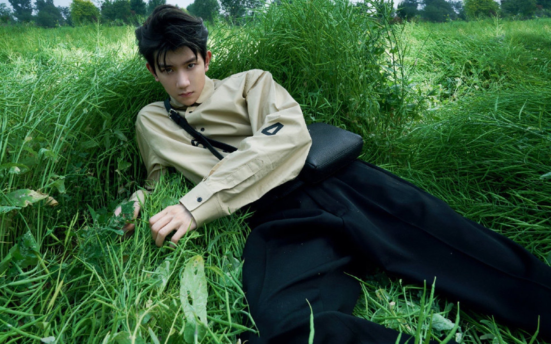 世俱杯参赛资格-焦点之夜,防线噩梦,拉亚如何摧毁足坛最坚固的堡垒?