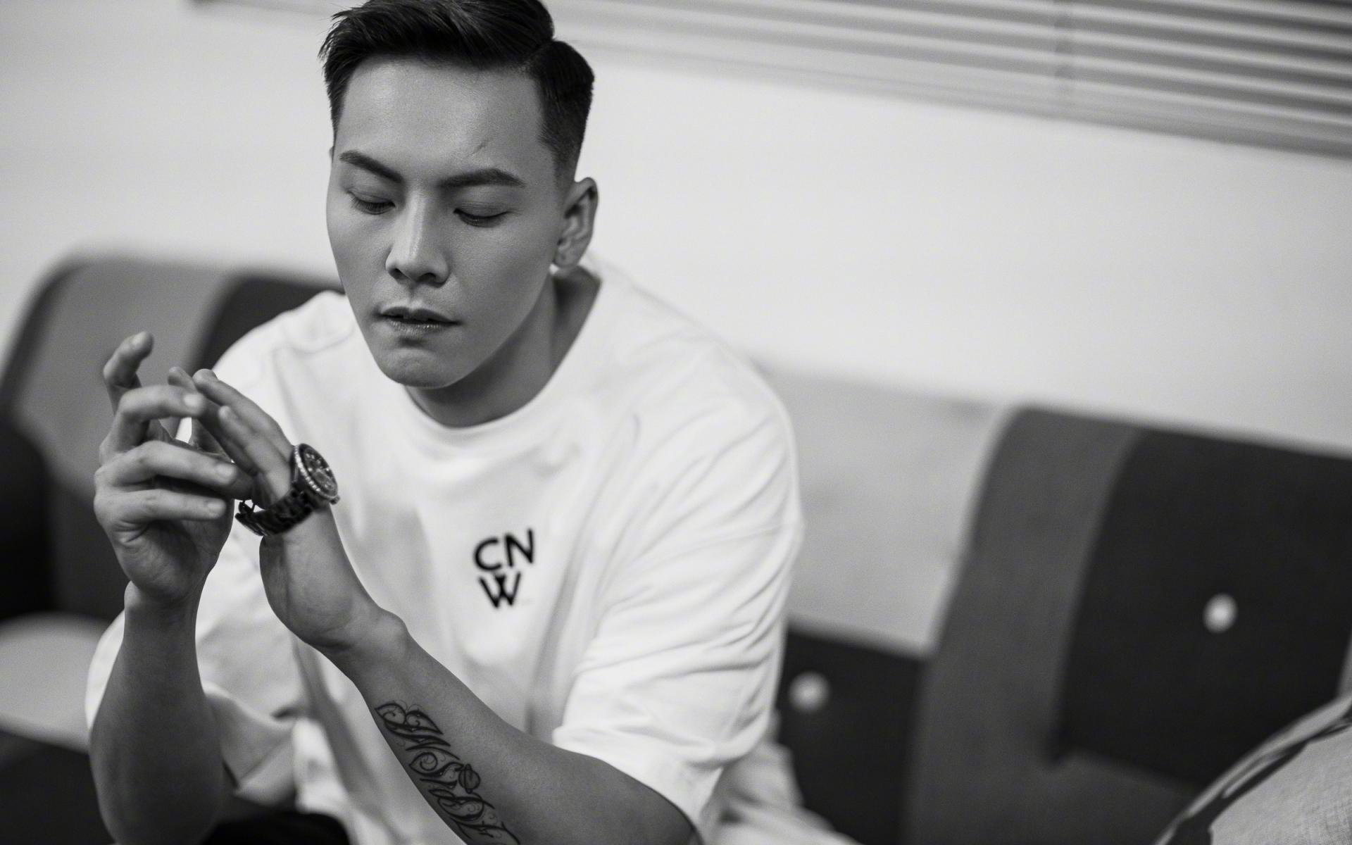 世俱杯参赛资格-教科书般的王者,当詹姆斯化身英超争冠夜的终极答案